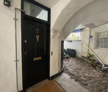 3 bedroom flat to rent - Photo 6