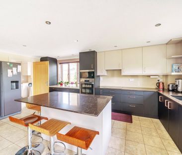 Threadneedle Close, Kingsbury Episcopi, Martock, Somerset, TA12 - Photo 6