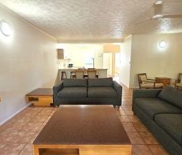 FULLY FURNISHED Apartment in Hazelwood Gardens – Your Perfect Whits... - Photo 1