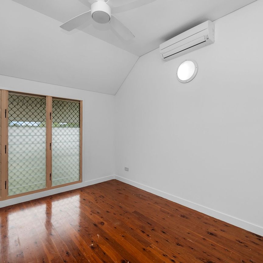 Three Bedroom Home in Kirwan - Photo 1