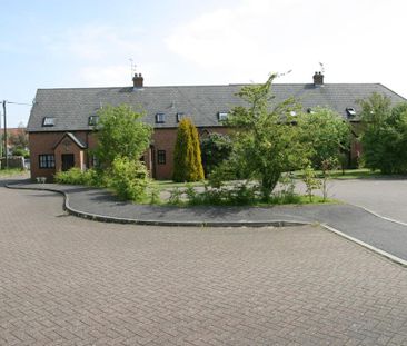 2 bedroom ground floor flat to rent - Photo 3