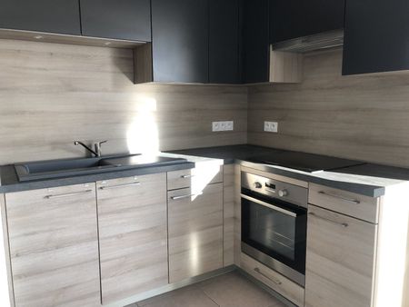 Location Appartement 2 pièces 45m² BEZIERS 34500 - Photo 2