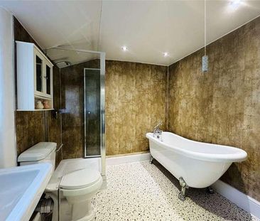 St Ives Road, Leadgate, DH8 - Photo 3