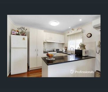 Low Maintenance in Great location - Photo 4