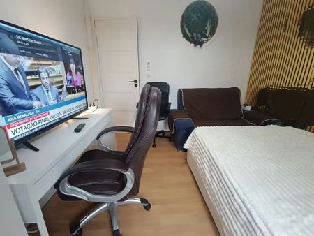 Rua Garcia de Orta, Amadora, Lisbon 2720-249 - Photo 3