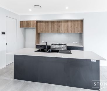 Stylish Modern Living Awaits!! - Photo 3