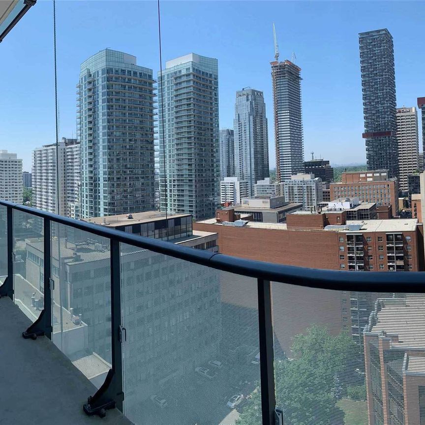 Luxury 1 Bed + Den at Yonge and Eglinton - Photo 2