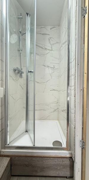 Studio Flat, Village Way East, HA2 - Photo 1