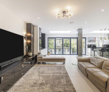 5 bedroom detached house to rent - Photo 3