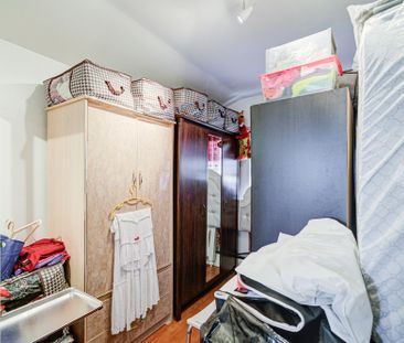 For Lease - 74 Bloomington Crescent, Toronto, Ontario - Photo 2