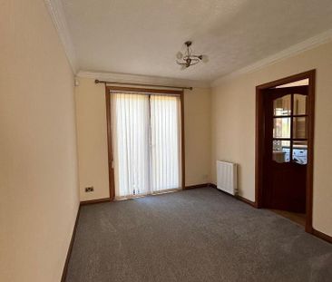 3 bedroom end of terrace house to rent - Photo 6