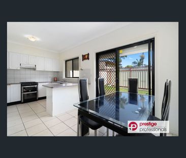 Super Sized Townhouse - Photo 2