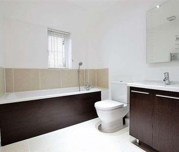 Godwin Close, Wokingham, RG41 - Photo 6