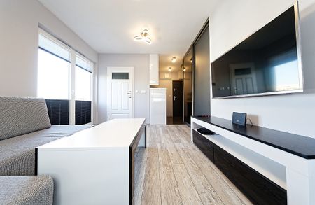 2 pokoje na 2 poziomach z 2 balkonami i garażem - Фото 3