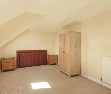 4 bedroom Student Maisonette to rent in High Street, Gosforth, Newc... - Photo 4