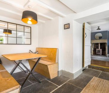 3 bedroom semi-detached house to rent - Photo 6