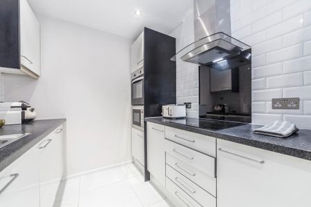 2 Bed Flat, Cromwell Road, SW7 - Photo 5