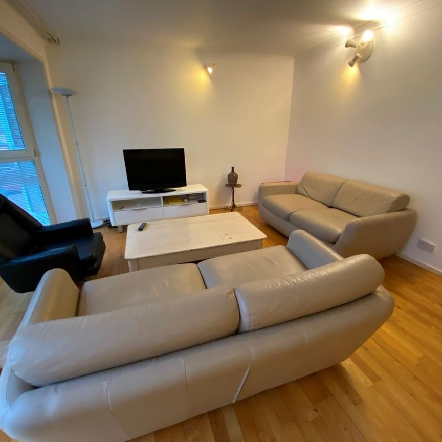 Room in a Shared House, Princes Court, SE16 - Photo 1