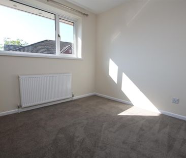 3 bed End of Terrace House for let - Photo 4