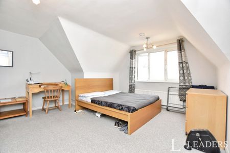 1 bedroom maisonette to rent Snowley Parade, Bishop's Stortford, Hertfordshire, CM23 - Photo 3