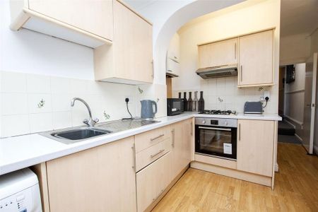 5 bedroom house to rent - Photo 4