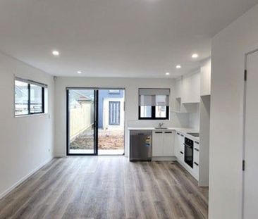 Pukekohe, 25D Tobin Street - Photo 1