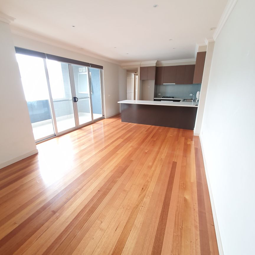 Central Location - Walk to Everything - Photo 1