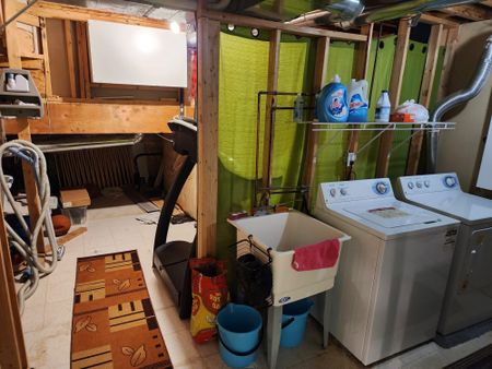 For Lease - 93 Ferrand Drive, Toronto, Ontario - Photo 4