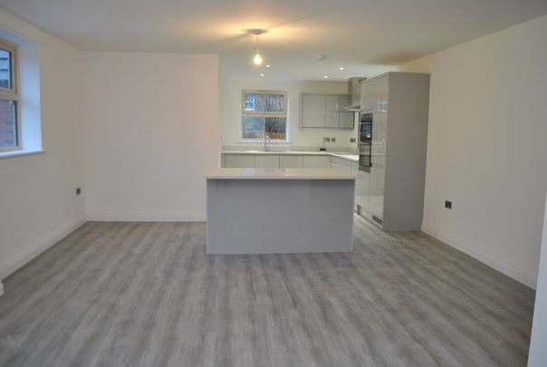 The Heights, Hutchinson Road, Newark, Notts, NG24 - Photo 1