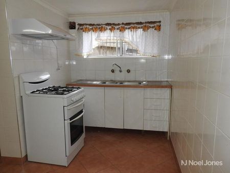 85A Bourke Street, BULLEEN - Photo 3