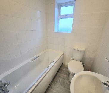 Stoodley Terrace, Halifax - Photo 6