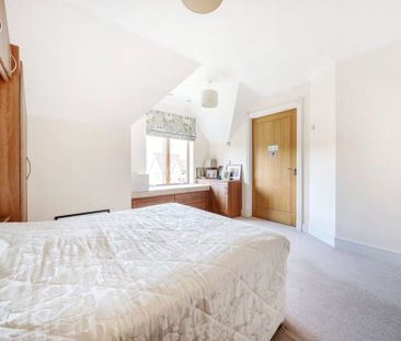 2 Bedroom Flat / Apartment - Salisbury Road, Sherfield English - Photo 3