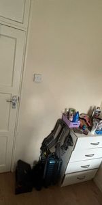 4 Bed Flat, Bernwood House, N4 - Photo 3