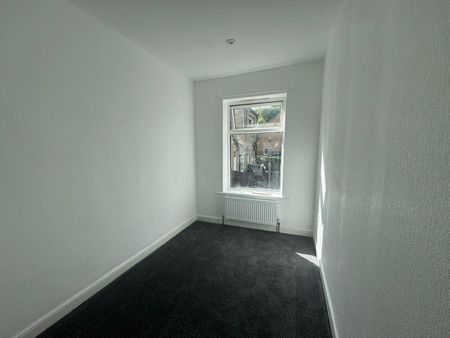 Vivian Place, Bradford - Photo 3