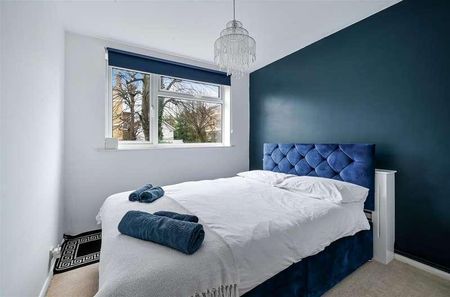 Lansdowne Road, West Wimbledon, SW20 - Photo 3