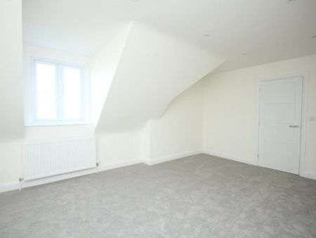 4 bedroom detached house to rent - Photo 5