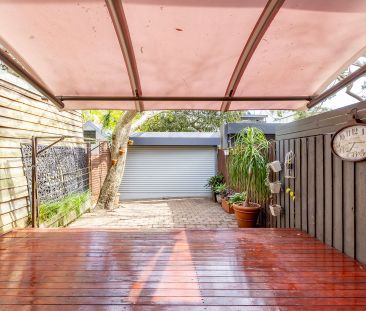 Charming Victorian Cottage with Modern Upgrades and Prime Erskinevi... - Photo 6