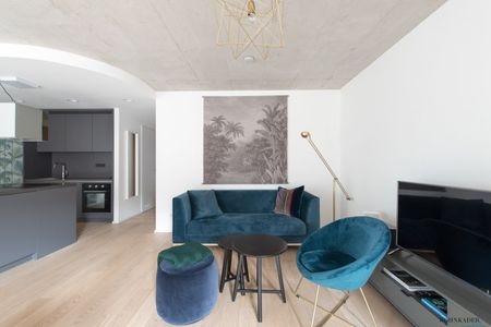 Vollmöblierte 3-Zimmer-Wohnung mit 2 Balkonen in preisgekrönter Architektur - Photo 3