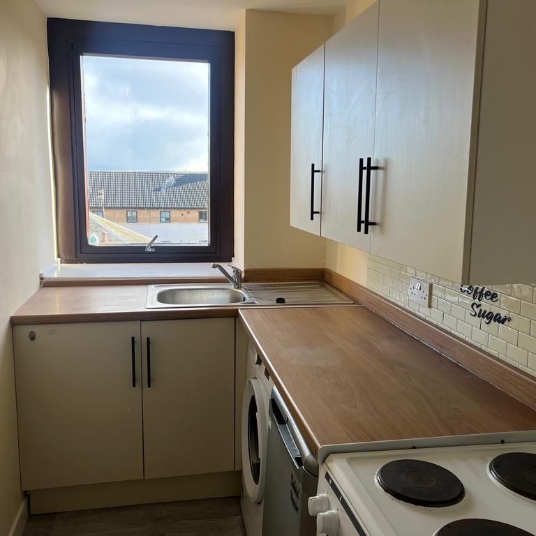 1 bedroom flat to rent - Photo 1