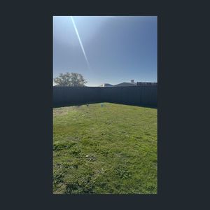 Spacious Executive Home 4 x 2 - Photo 2