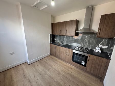 Narborough Road, LE3 0DL, Leicester - Photo 3