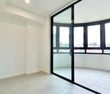 406/2C Wharf Road,Melrose Park,New South Wales 2114, Sydney - Photo 3