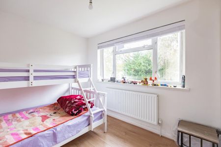 3 bedroom semi-detached house to rent - Photo 5