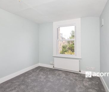 3 bedroom flat to rent - Photo 3