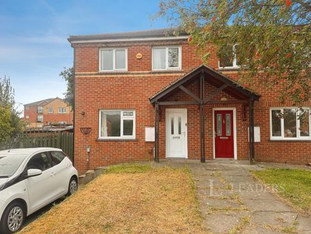 3 bedroom semi-detached house to rent - Photo 4