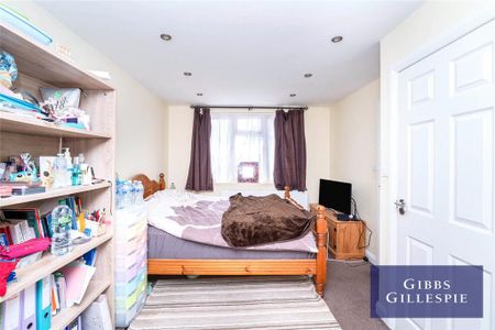 5 bedroom semi-detached house to rent - Photo 2