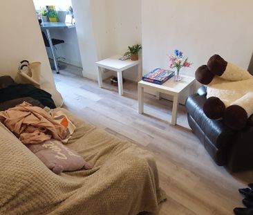 19 Daniel Street, Cathays, Cardiff, CF24 4NX - Photo 1