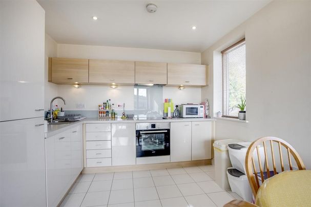 2 bedroom apartment to rent - Photo 1