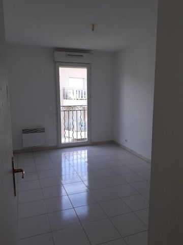 Location Appartement 3 pièces 65m² DRAGUIGNAN 83300 - Photo 5