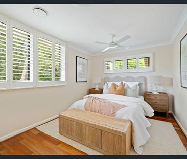 Fully Renovated Family Home - Peaceful and Convenient - Photo 5